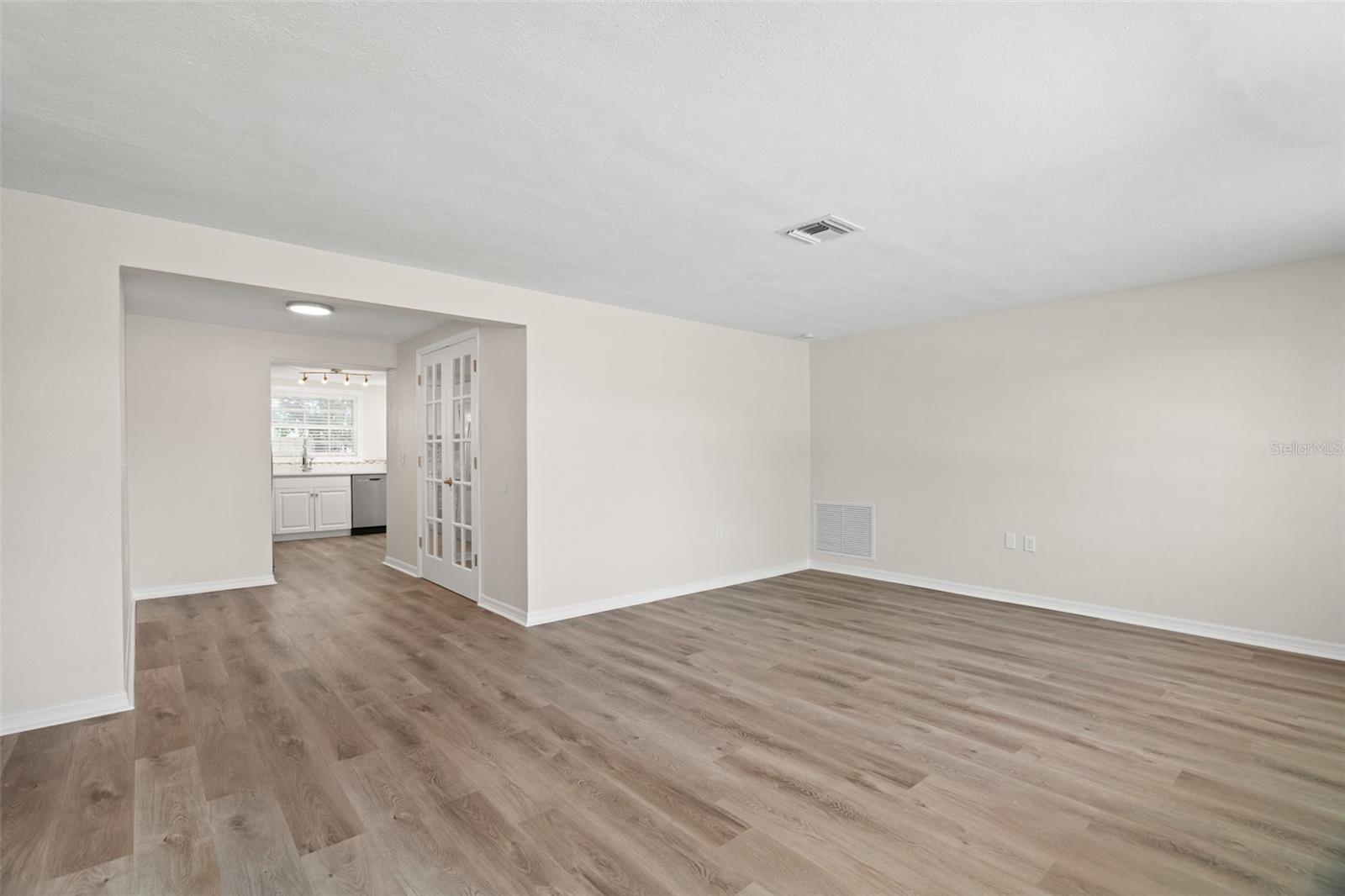 Image 7 of 36 For 5122 Chet Drive