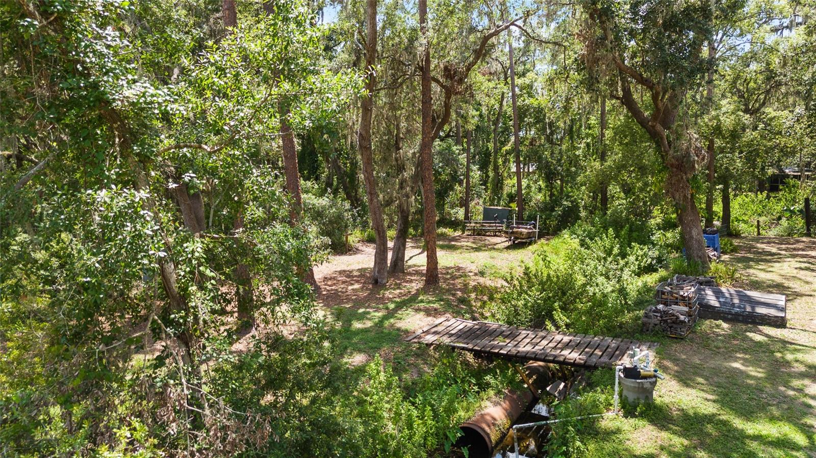 Image 6 of 12 For 3703 Lithia Pinecrest Road