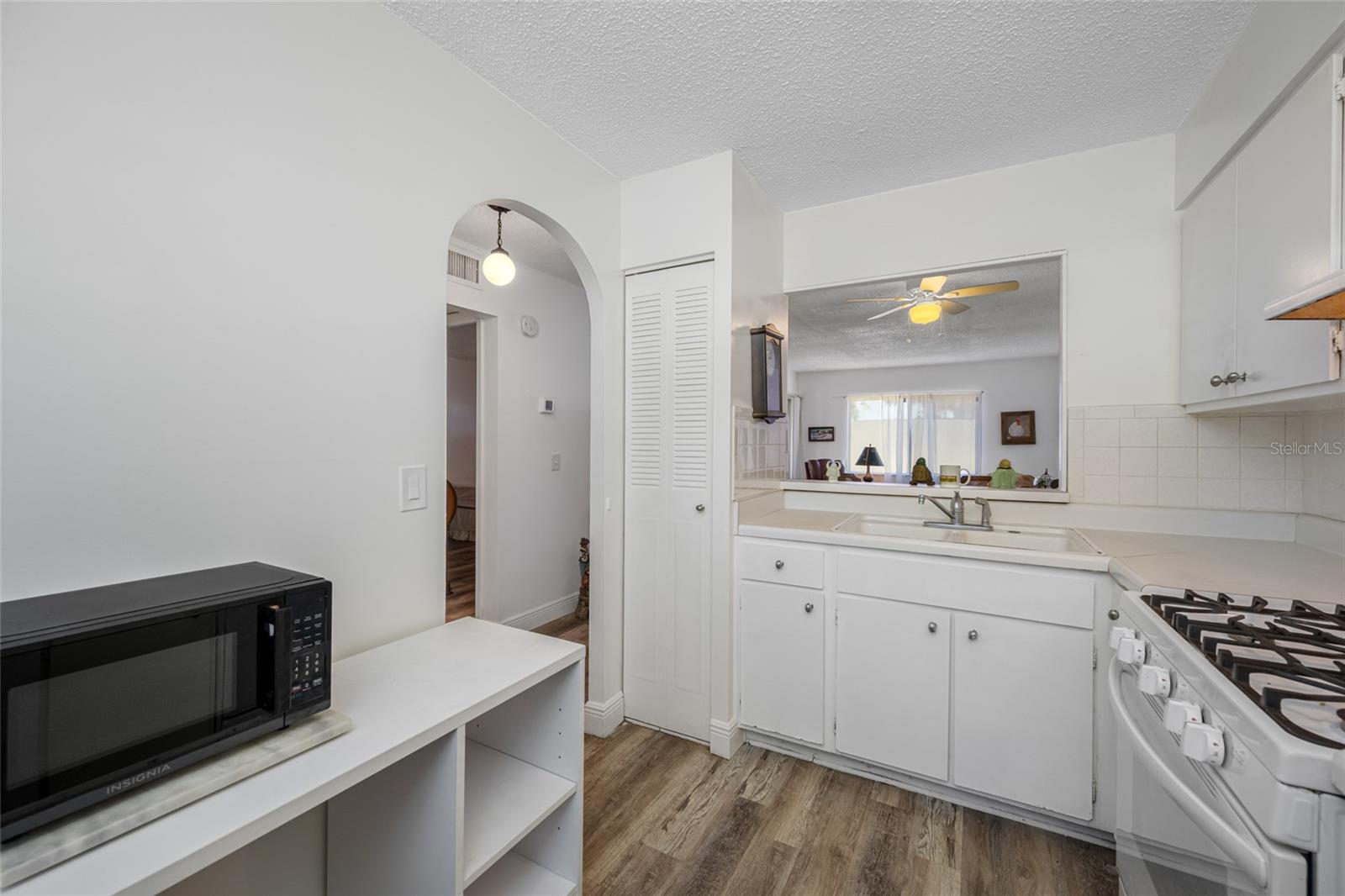 Image 6 of 67 For 2928 Feather Drive