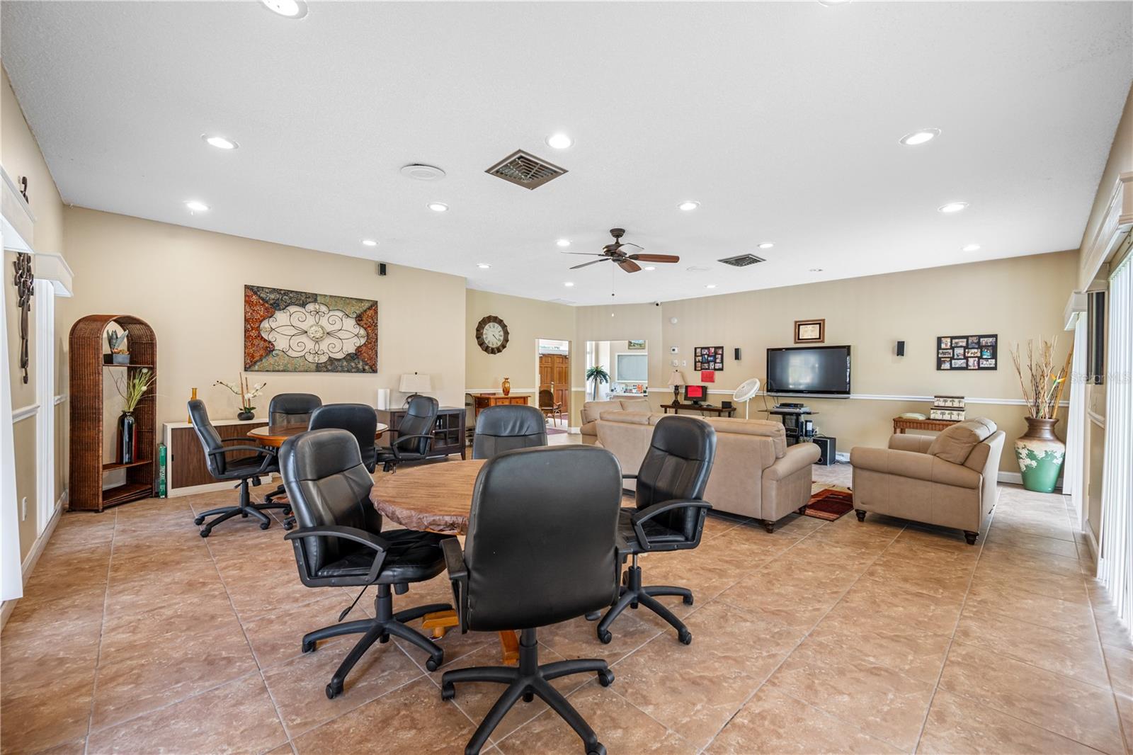 Image 60 of 67 For 2928 Feather Drive