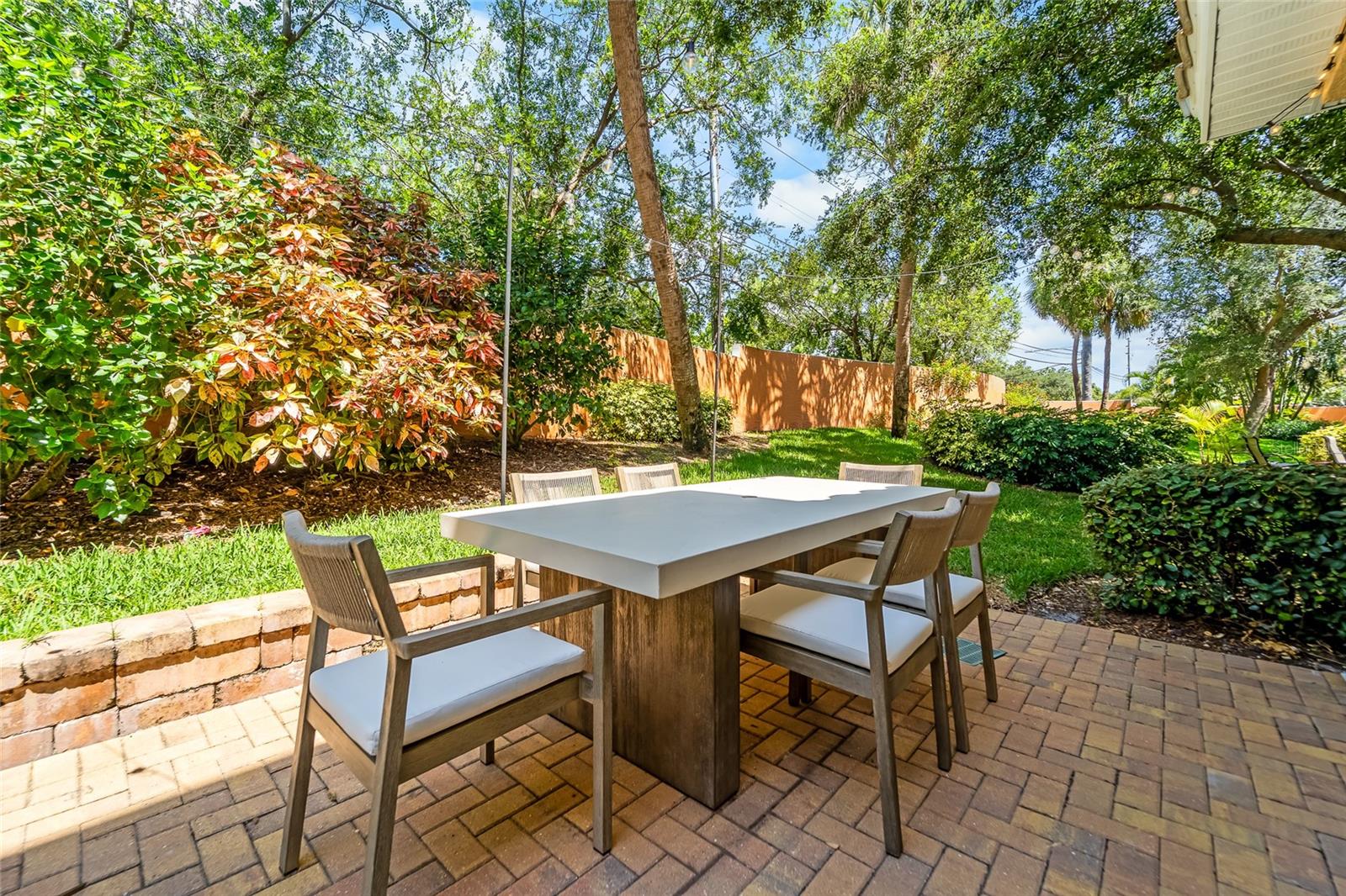 Image 42 of 63 For 191 Banyan Bay Drive