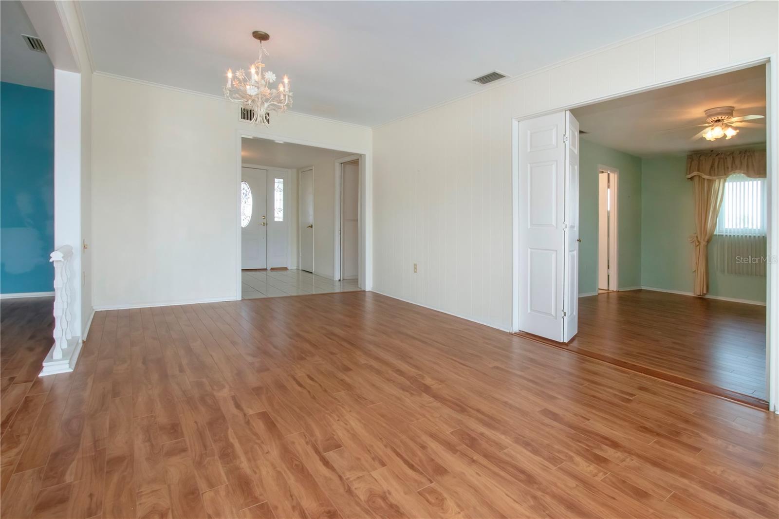 Image 13 of 81 For 1009 Andover Circle