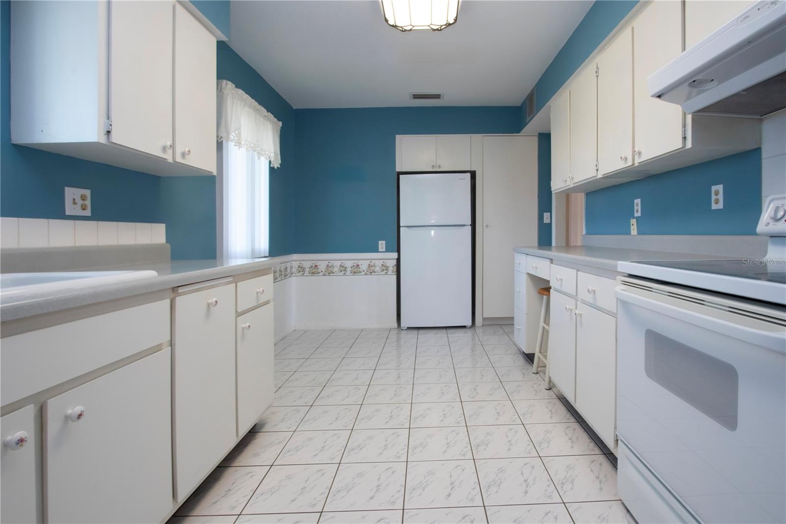 Image 35 of 81 For 1009 Andover Circle