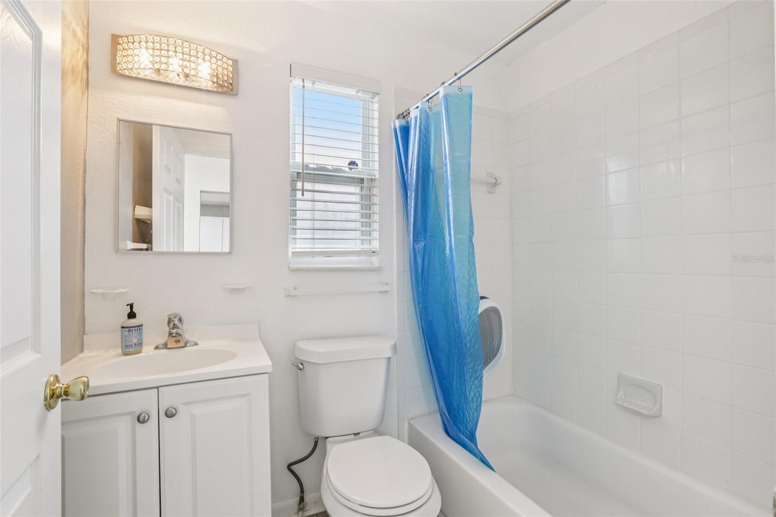Image 23 of 45 For 1015 13th Avenue Nw