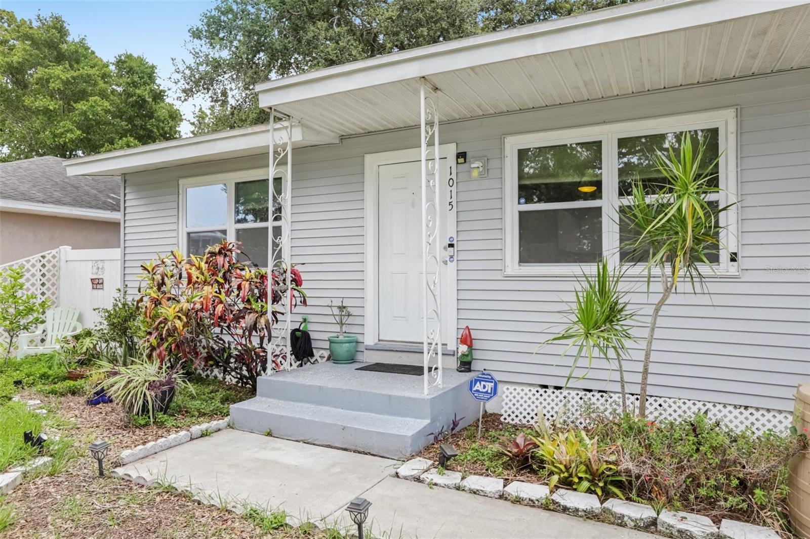 Image 6 of 45 For 1015 13th Avenue Nw