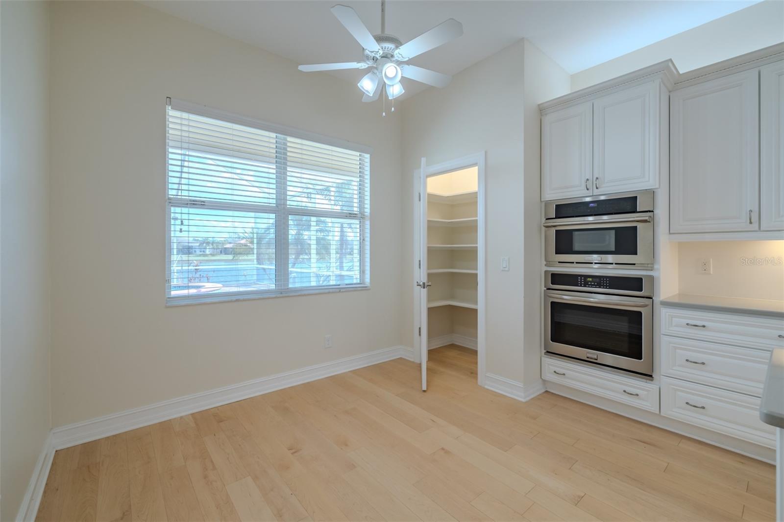 Image 19 of 89 For 16206 Diamond Bay Drive