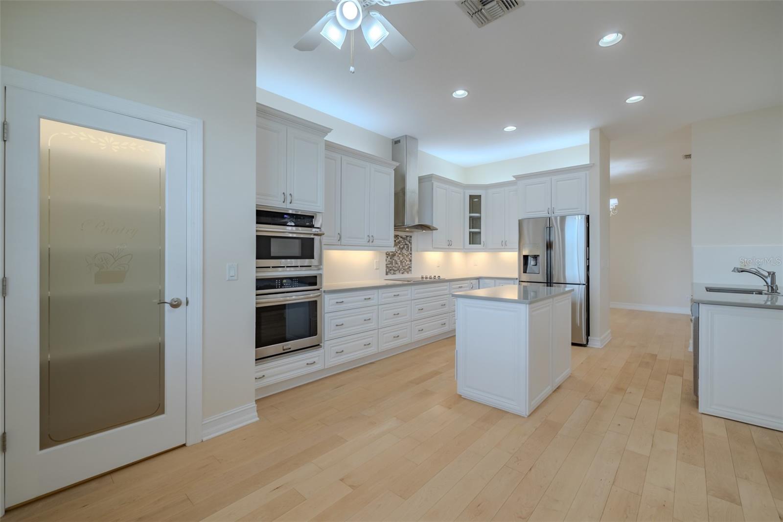 Image 20 of 89 For 16206 Diamond Bay Drive