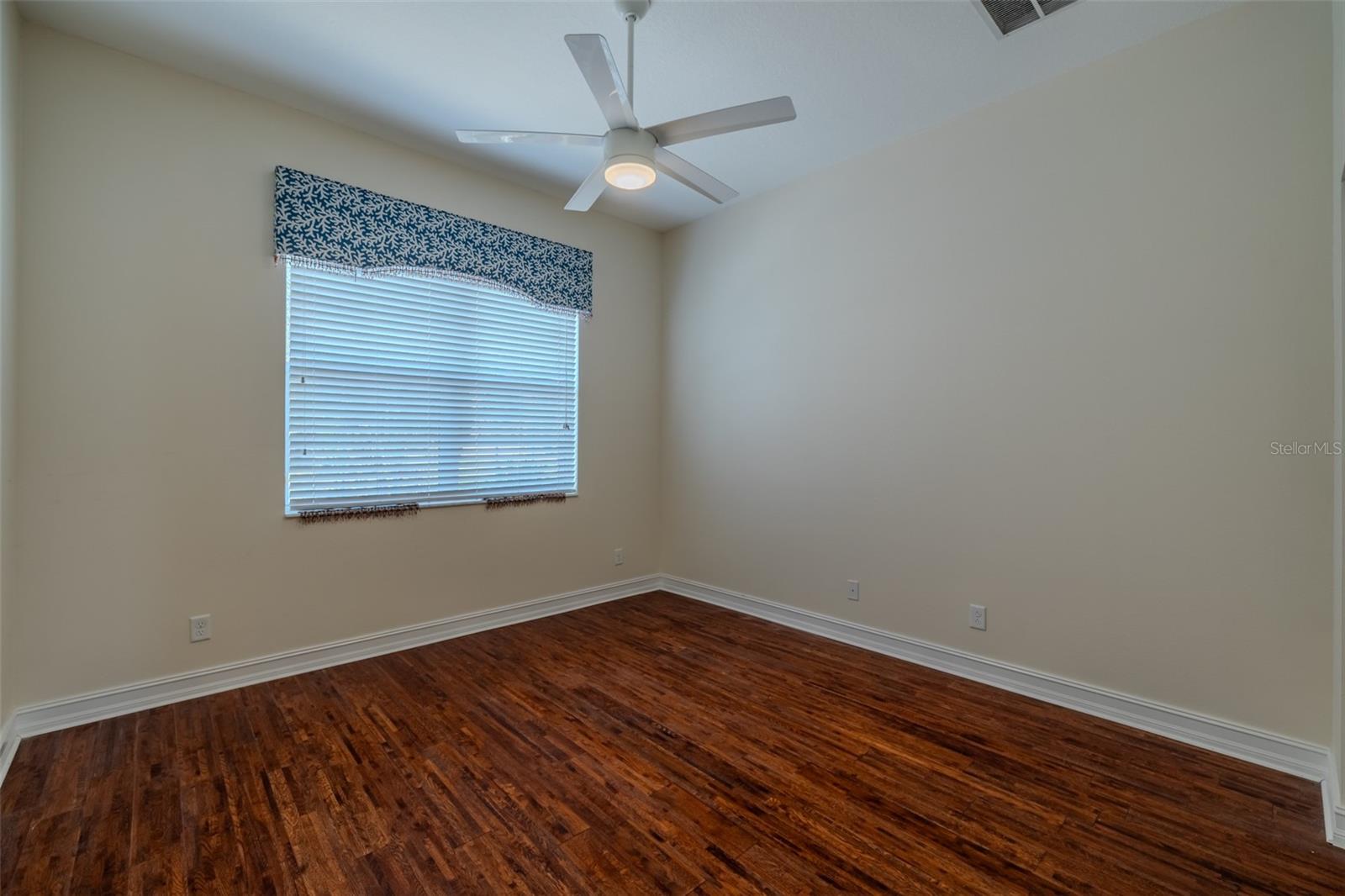 Image 25 of 89 For 16206 Diamond Bay Drive
