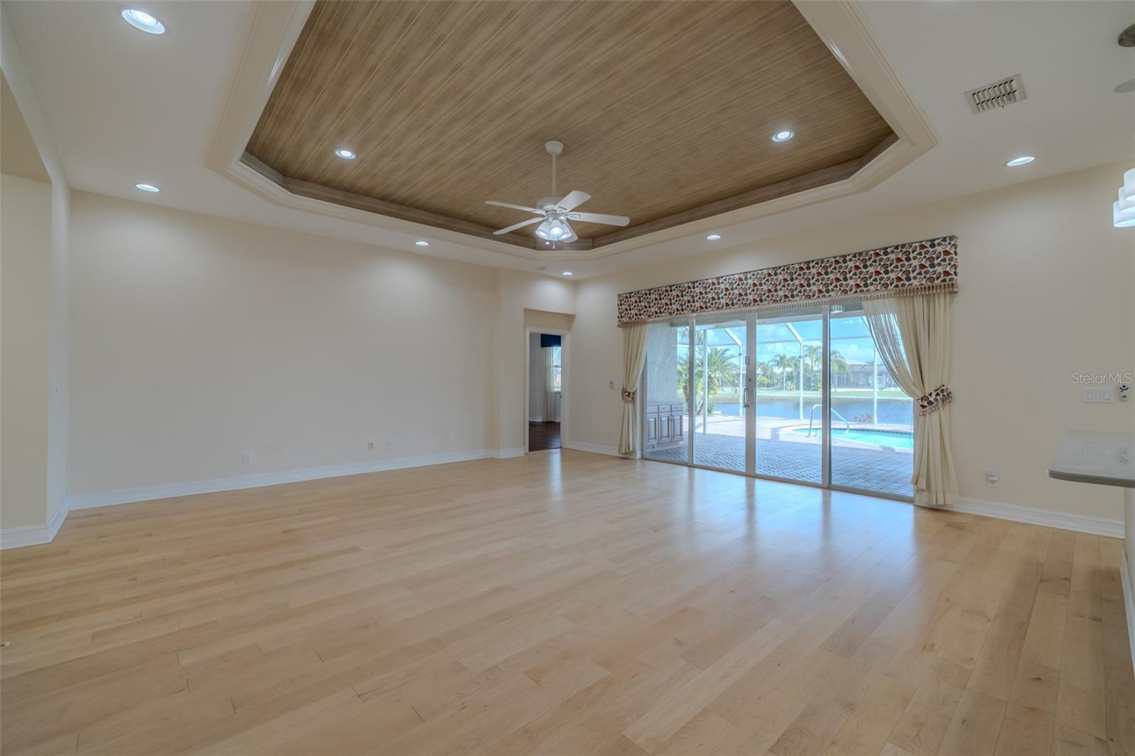Image 28 of 89 For 16206 Diamond Bay Drive