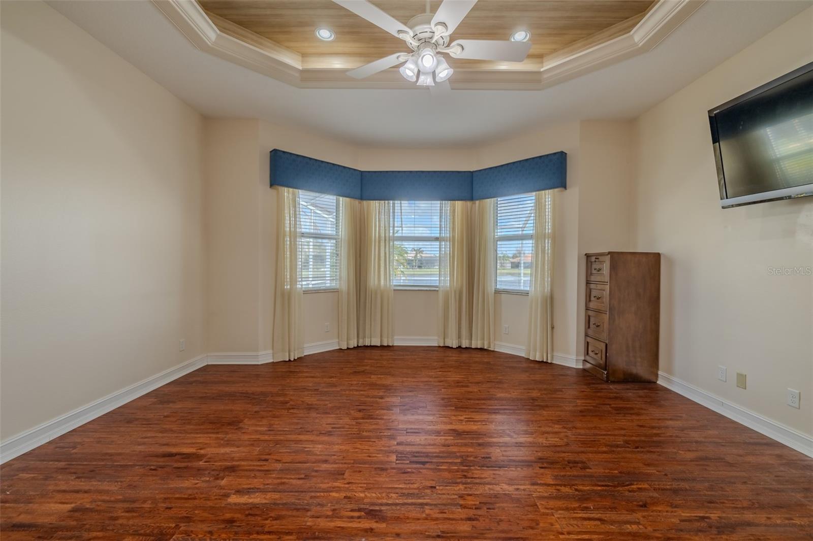 Image 30 of 89 For 16206 Diamond Bay Drive