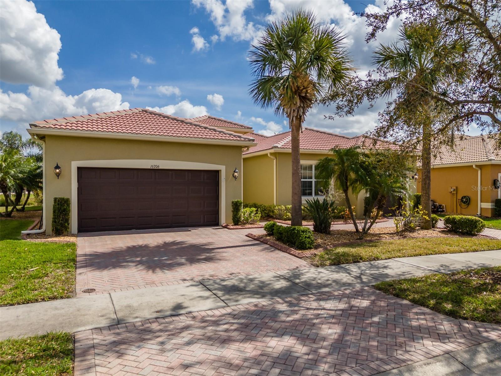 Image 6 of 89 For 16206 Diamond Bay Drive