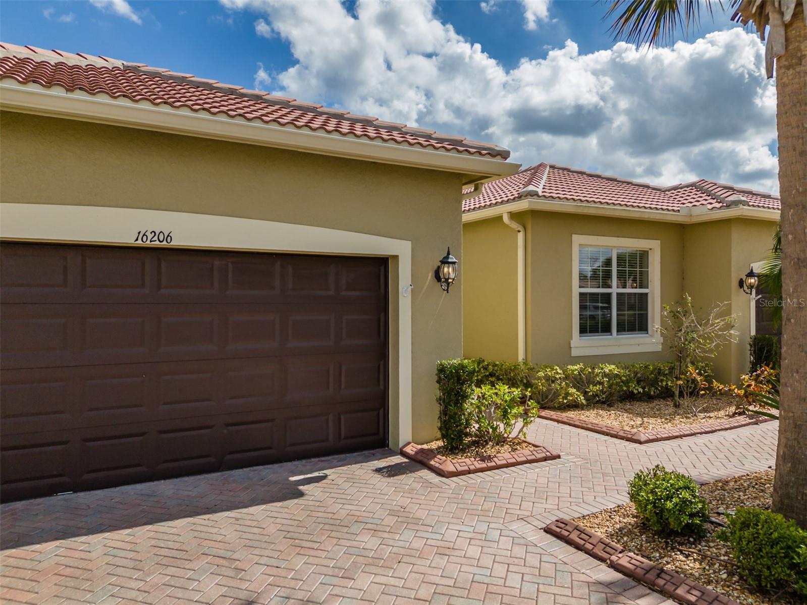 Image 8 of 89 For 16206 Diamond Bay Drive