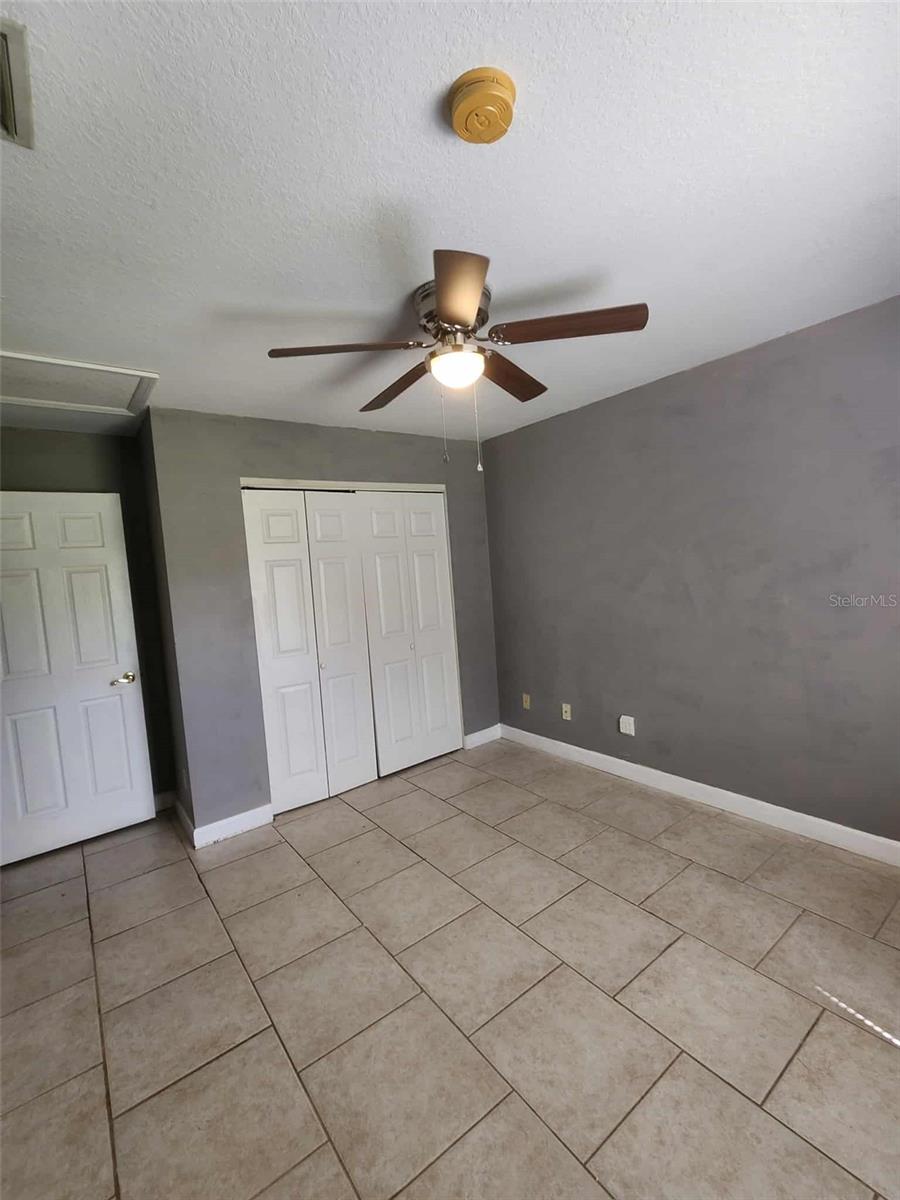 Image 21 of 48 For 17430 Spring Valley Road