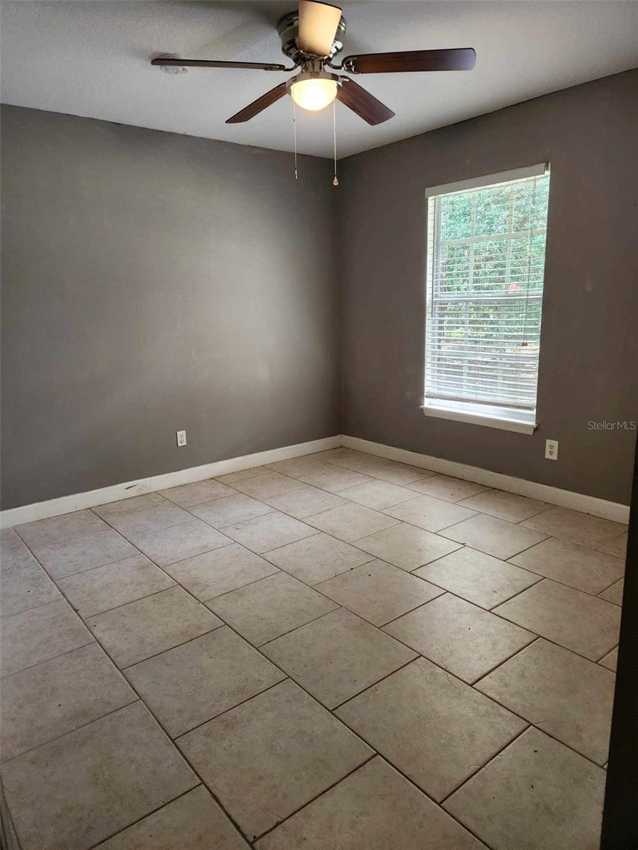 Image 22 of 48 For 17430 Spring Valley Road