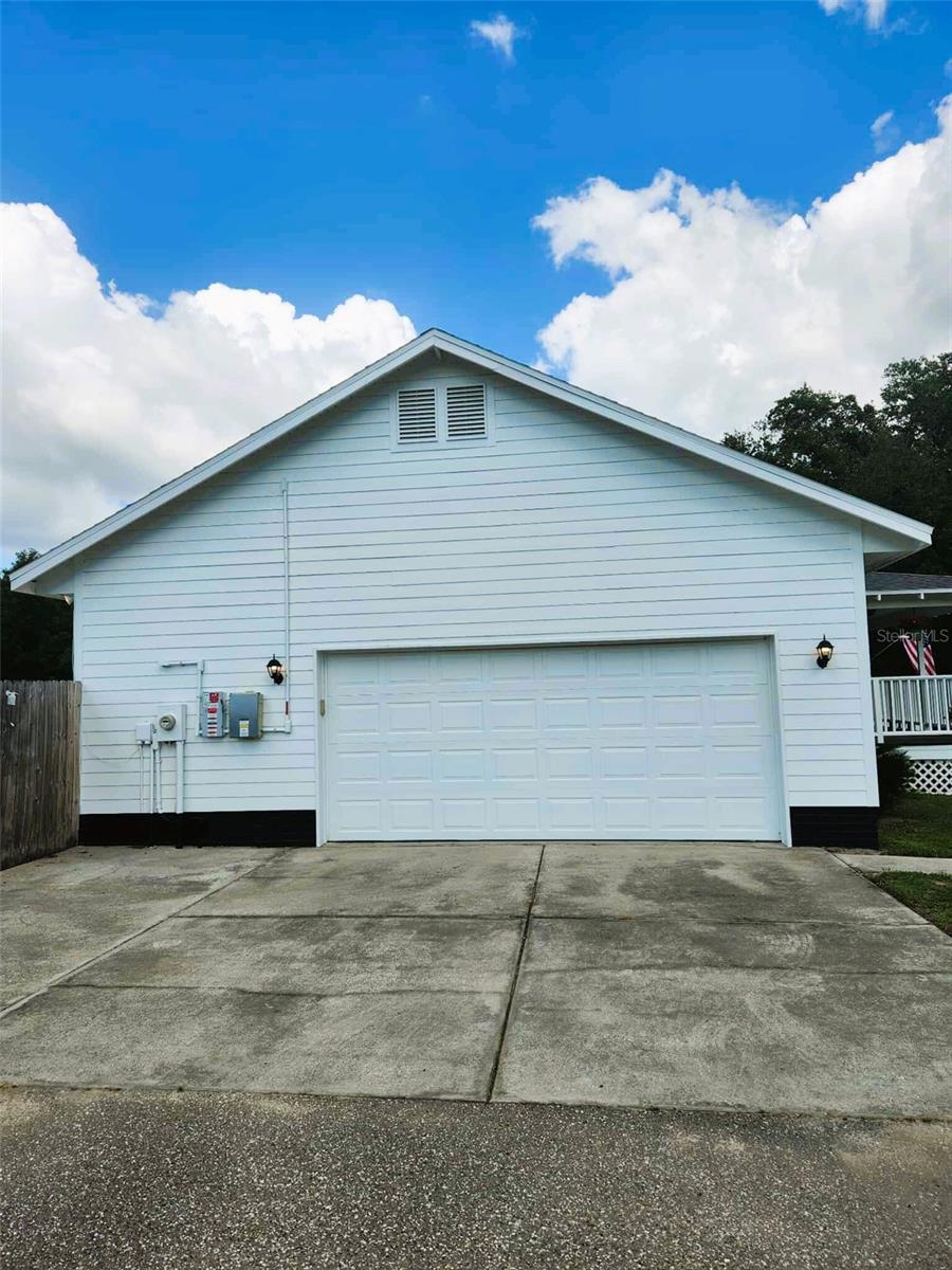 Image 45 of 48 For 17430 Spring Valley Road