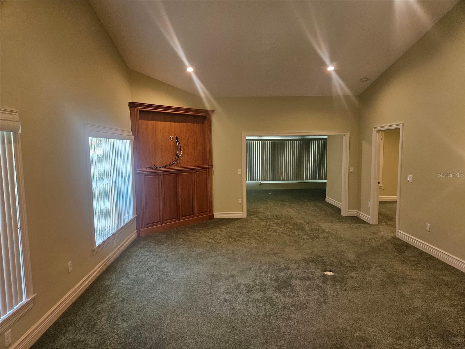 Image 4 of 25 For 2361 Bentley Drive