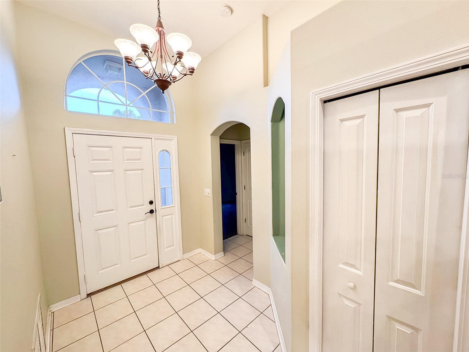 Image 13 of 35 For 9735 Riverchase Drive