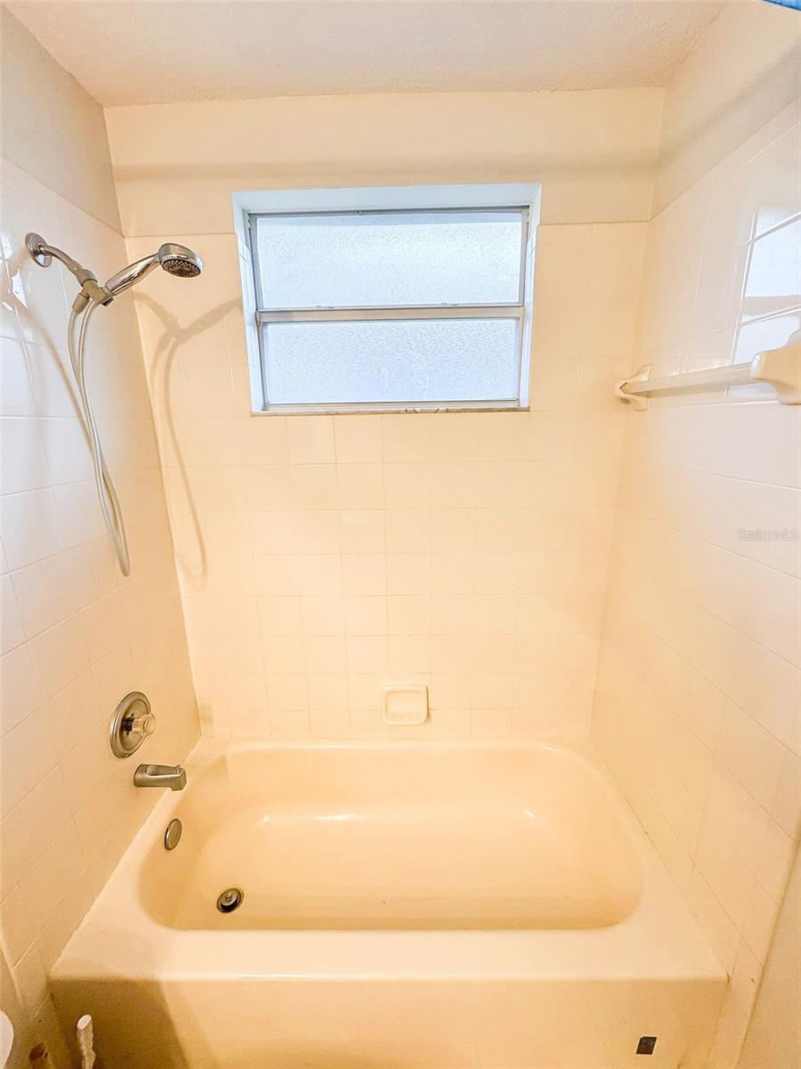 Image 33 of 35 For 9735 Riverchase Drive