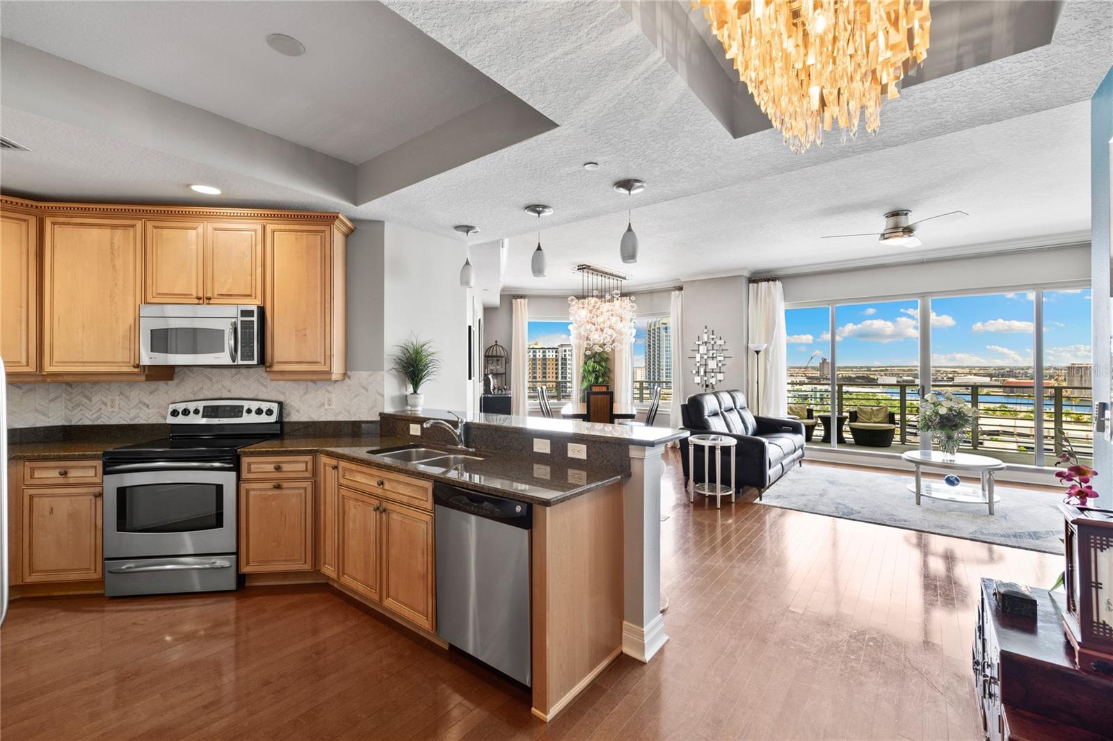 Image 14 of 66 For 449 12th Street 1201