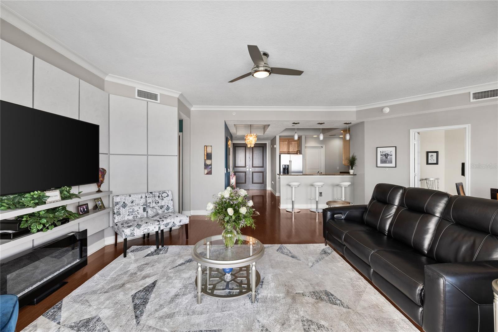 Image 20 of 66 For 449 12th Street 1201