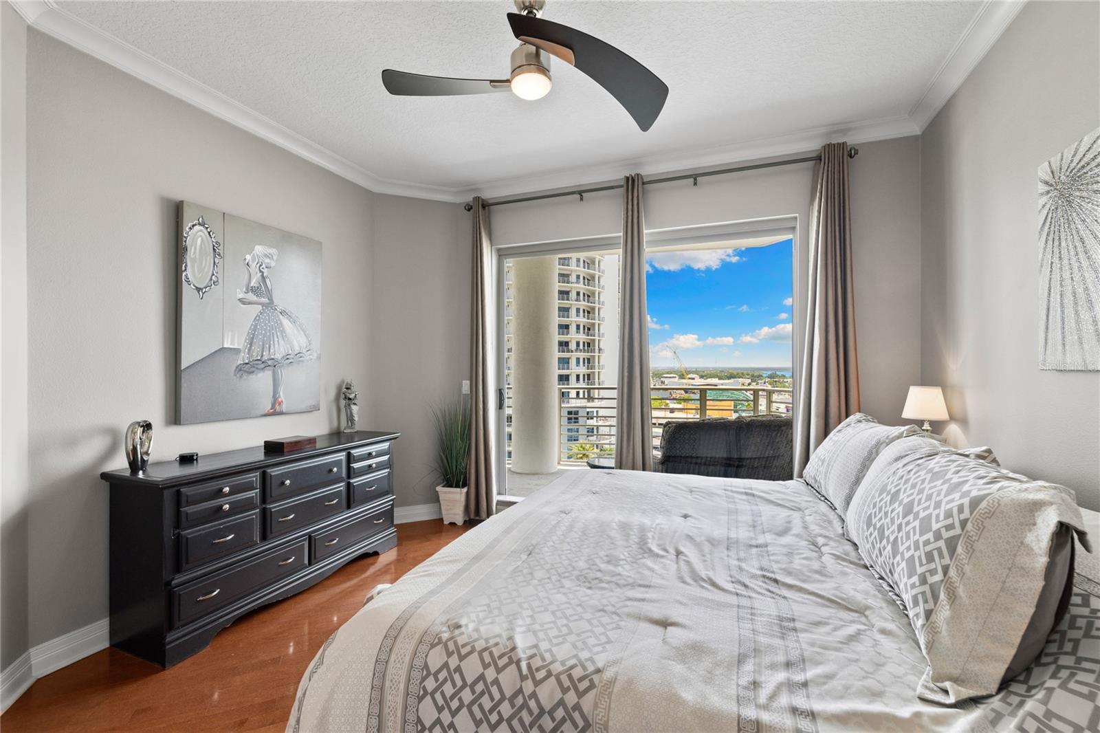 Image 24 of 66 For 449 12th Street 1201