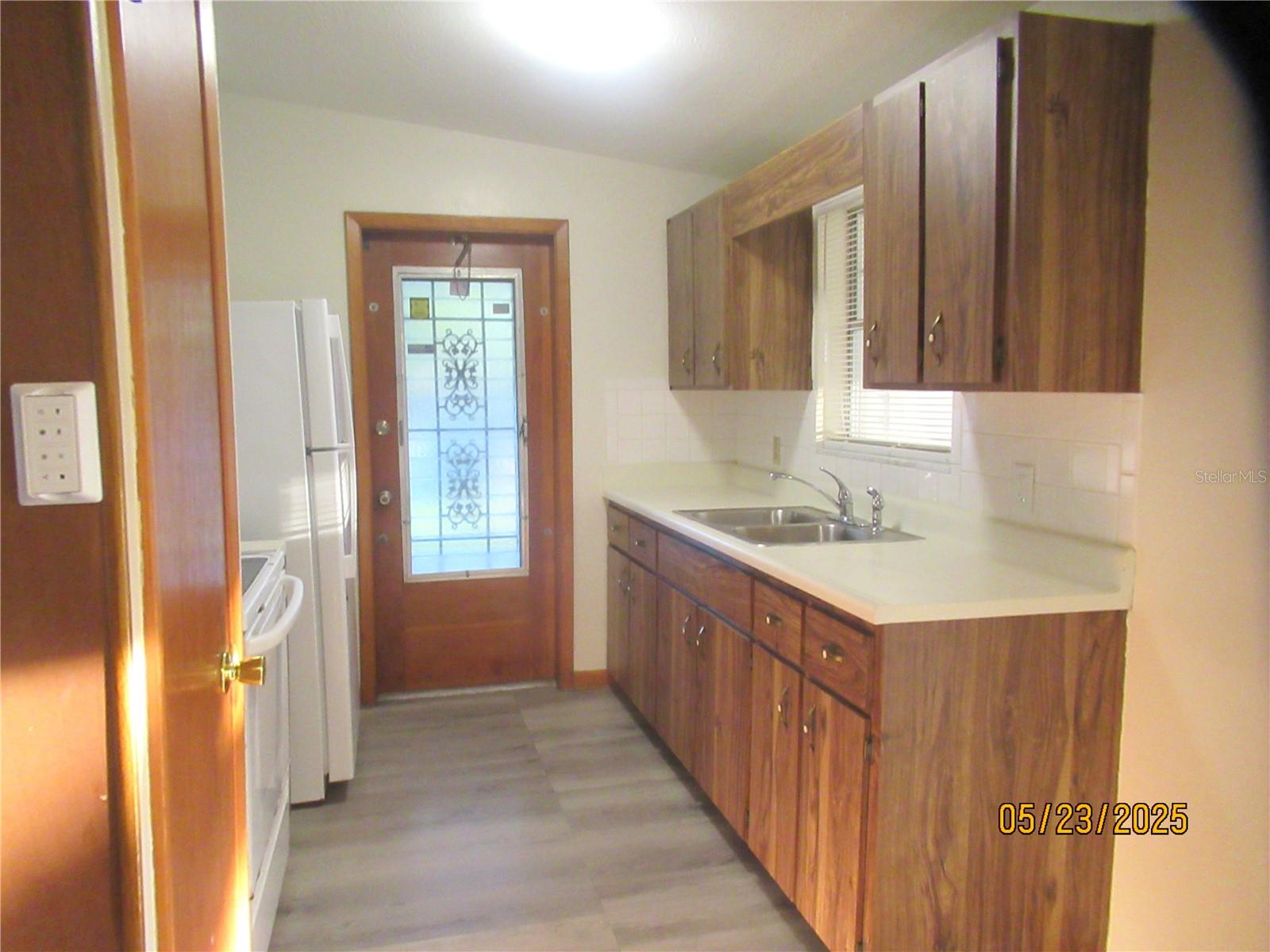 Image 3 of 44 For 7602 Boulevard