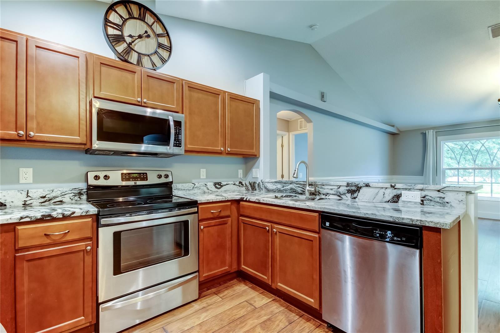 Image 15 of 46 For 6145 103rd Avenue N
