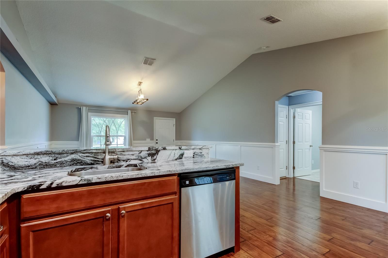 Image 17 of 46 For 6145 103rd Avenue N