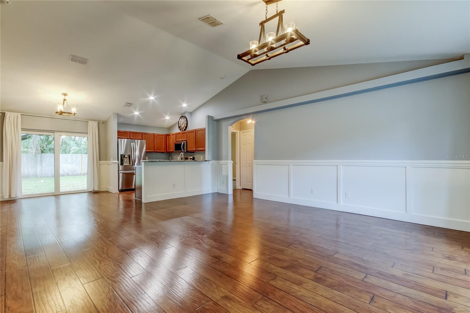 Image 4 of 46 For 6145 103rd Avenue N