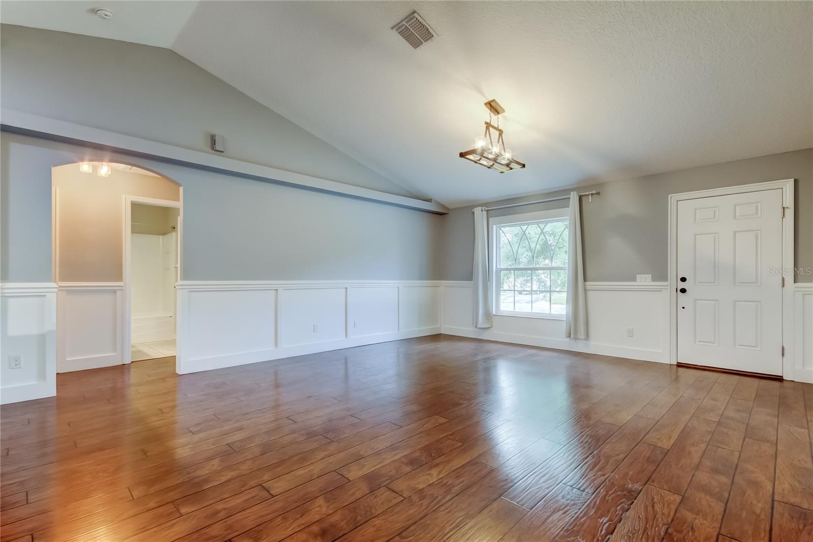 Image 5 of 46 For 6145 103rd Avenue N