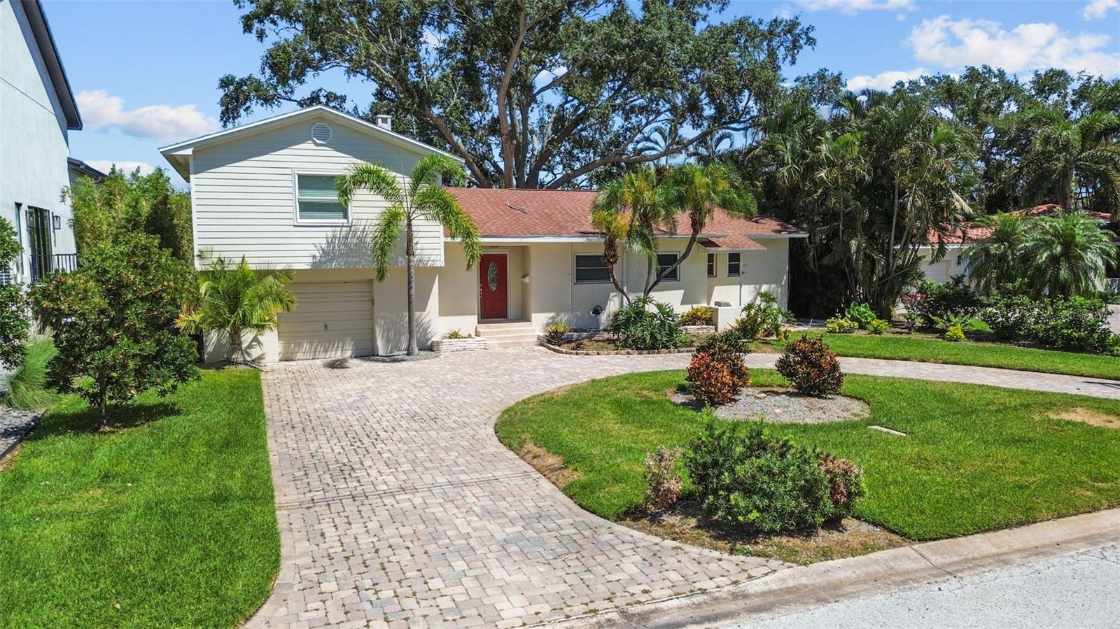 Details for 1238 Monterey Boulevard Ne, ST PETERSBURG, FL 33704