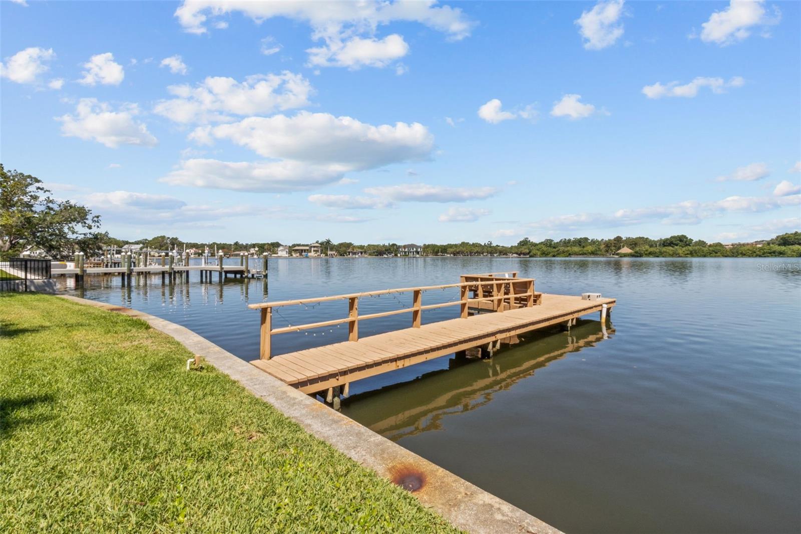 Listing photo id 13 for 1238 Monterey Boulevard Ne