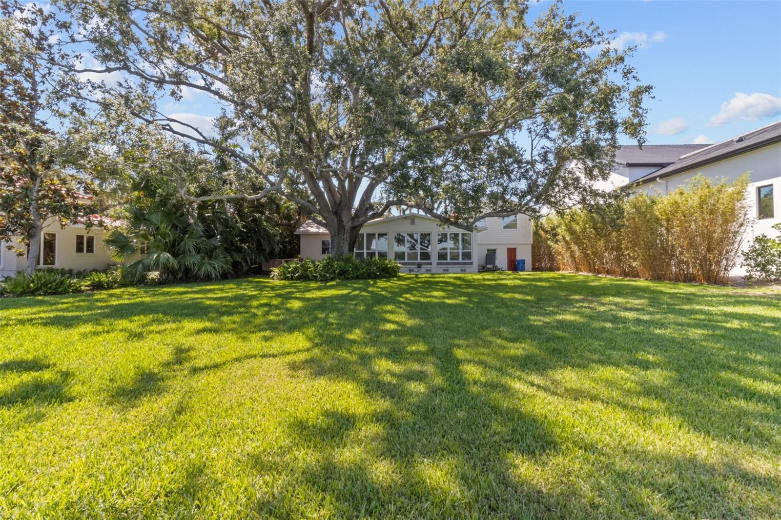 Listing photo id 22 for 1238 Monterey Boulevard Ne