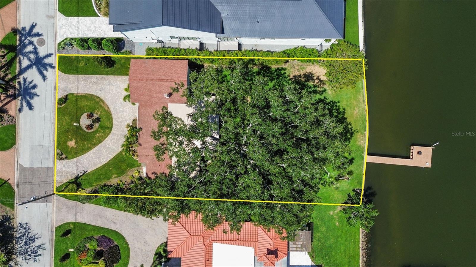 Listing photo id 2 for 1238 Monterey Boulevard Ne