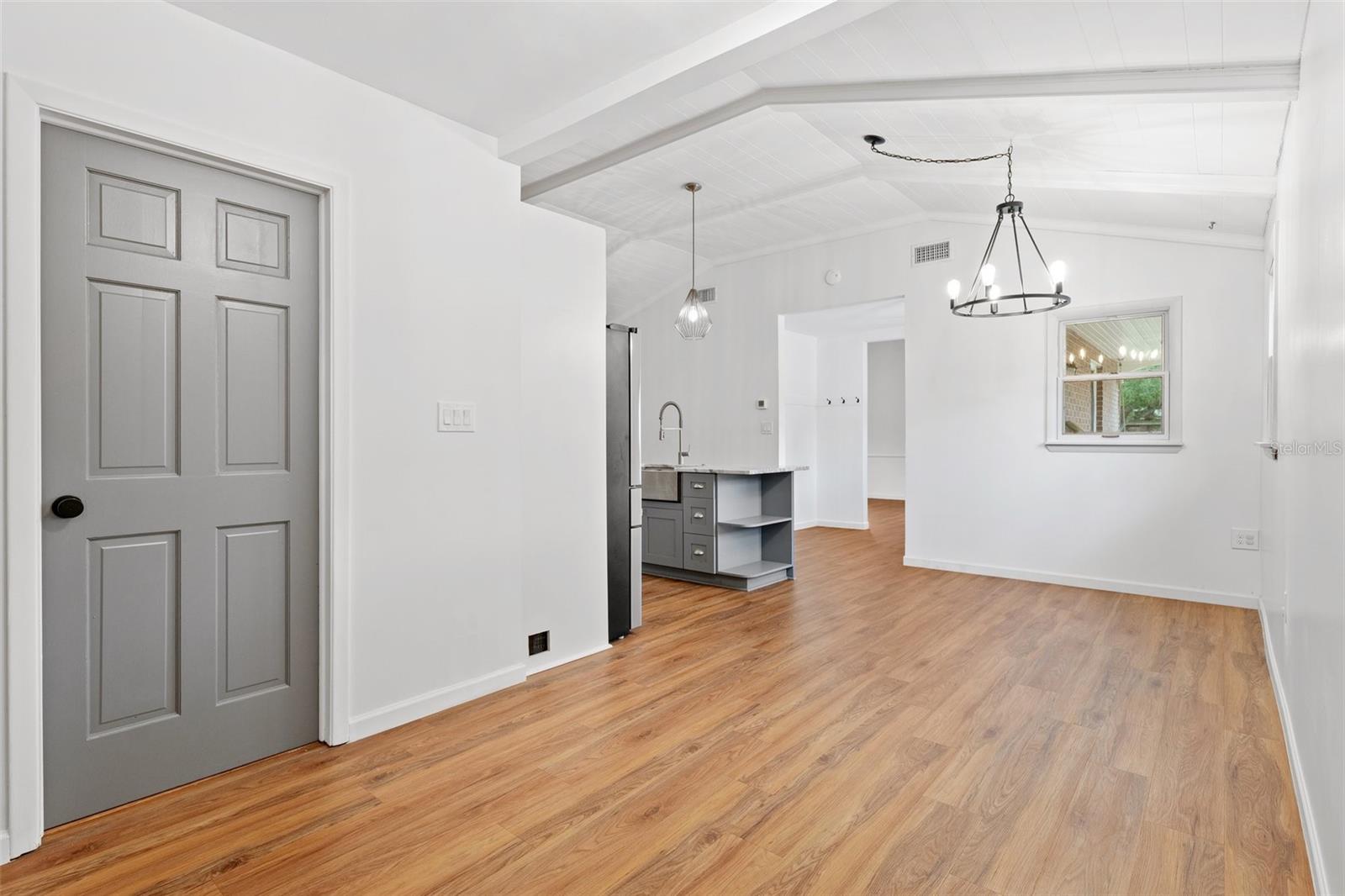 Image 13 of 50 For 509 Falmouth Street