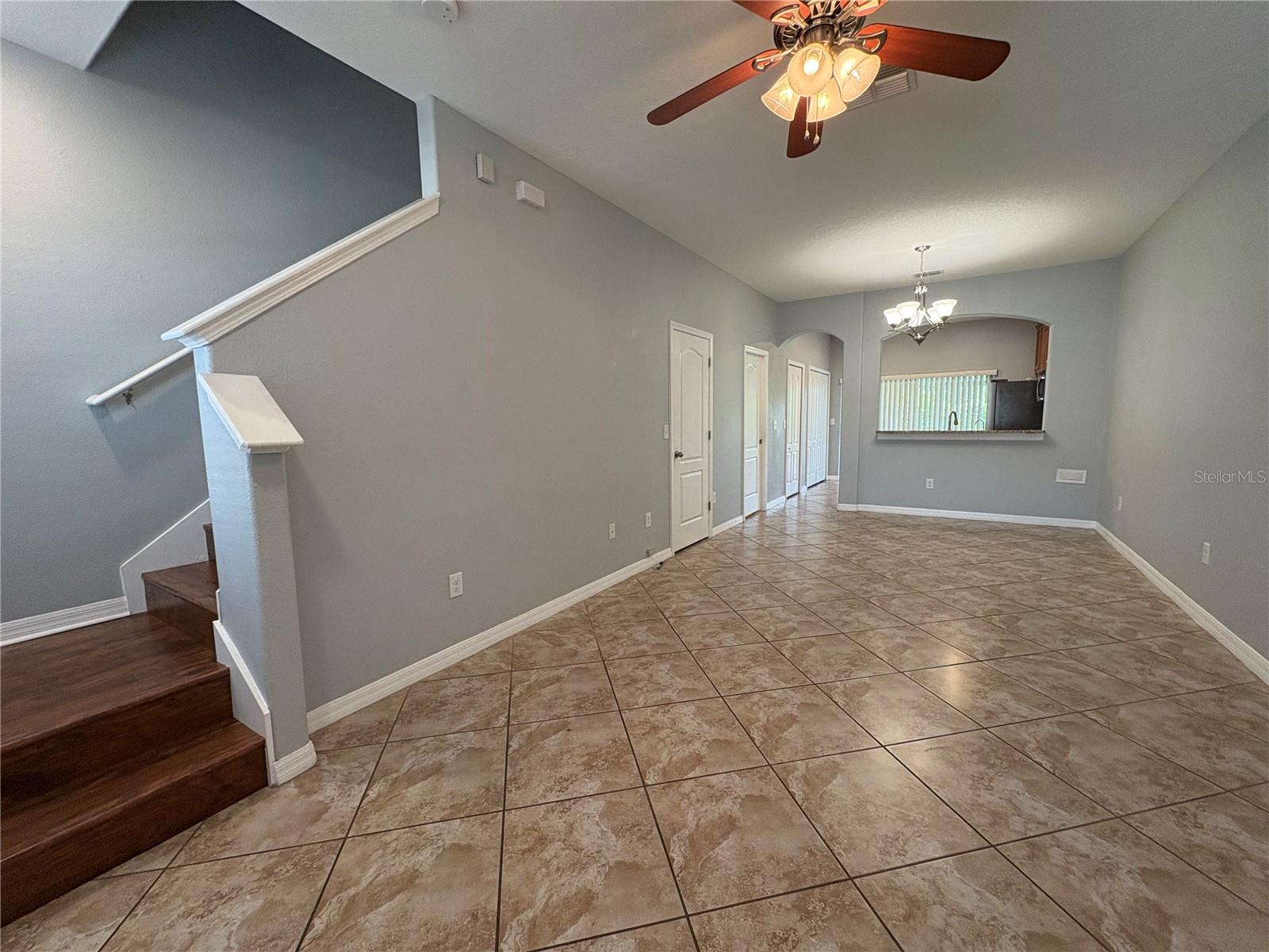 Image 9 of 12 For 2427 Willimette Drive