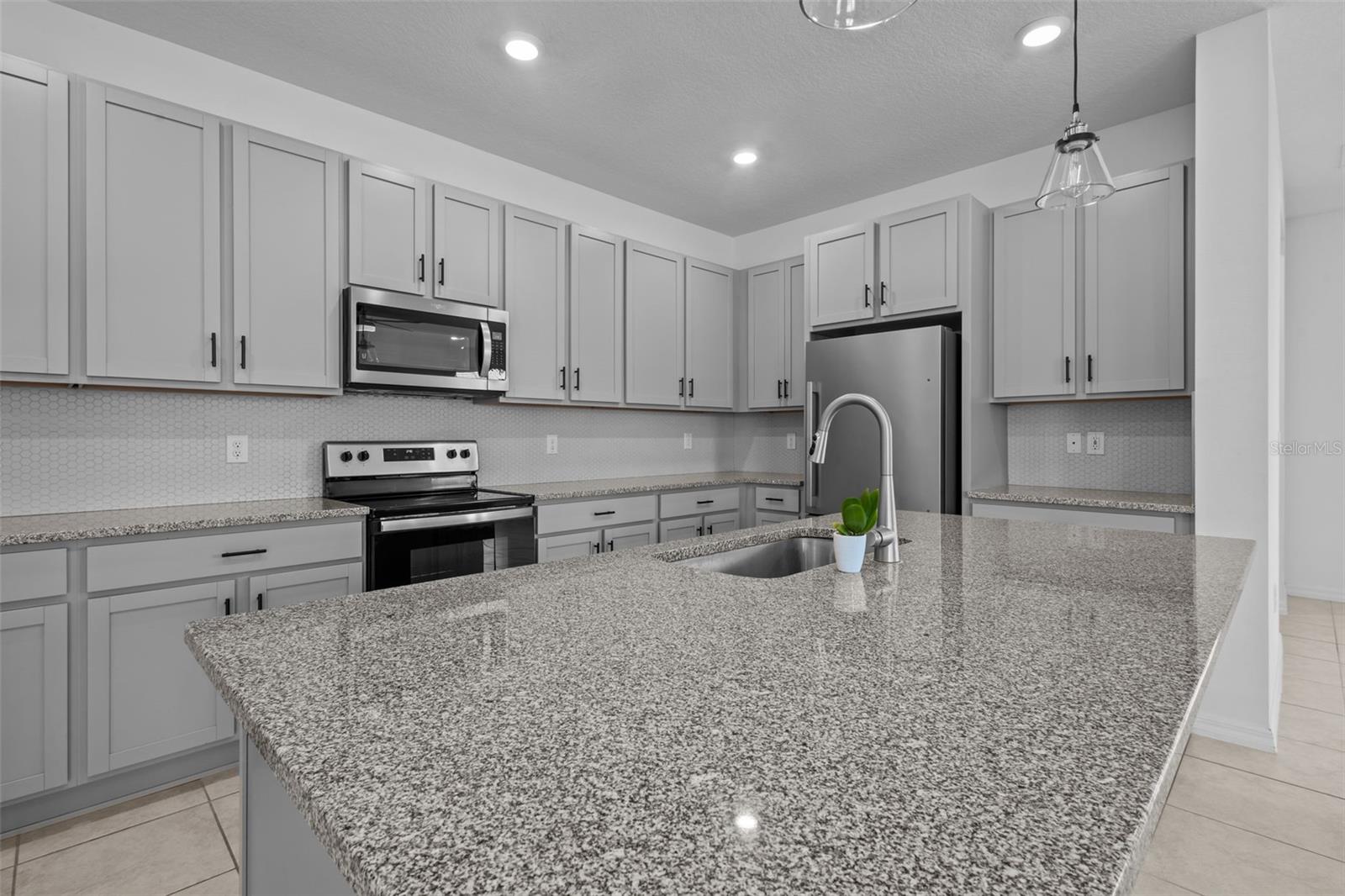 Image 13 of 42 For 12697 Achasta Boulevard