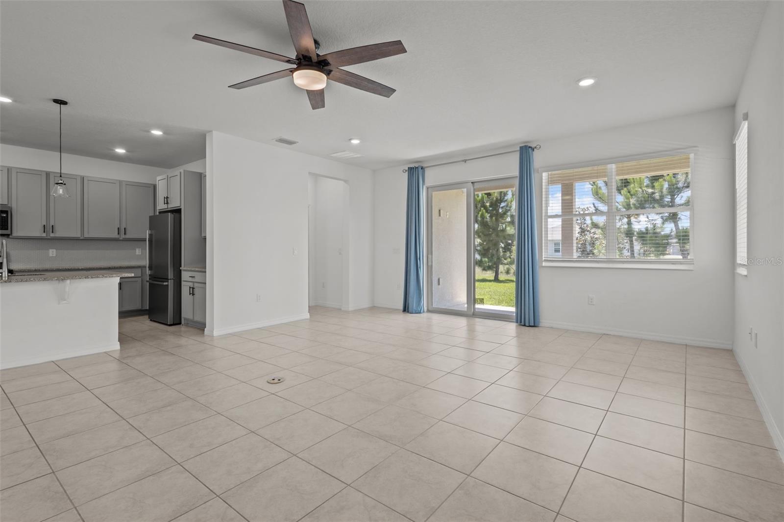 Image 16 of 42 For 12697 Achasta Boulevard