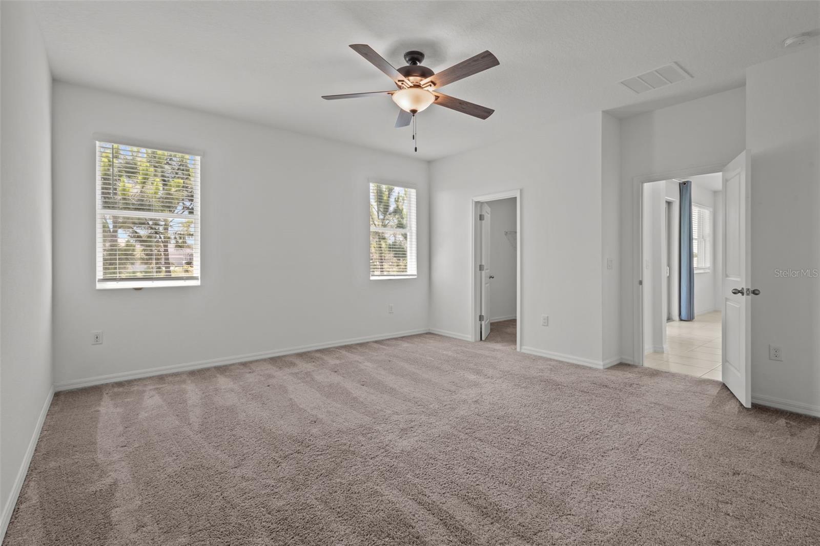 Image 17 of 42 For 12697 Achasta Boulevard