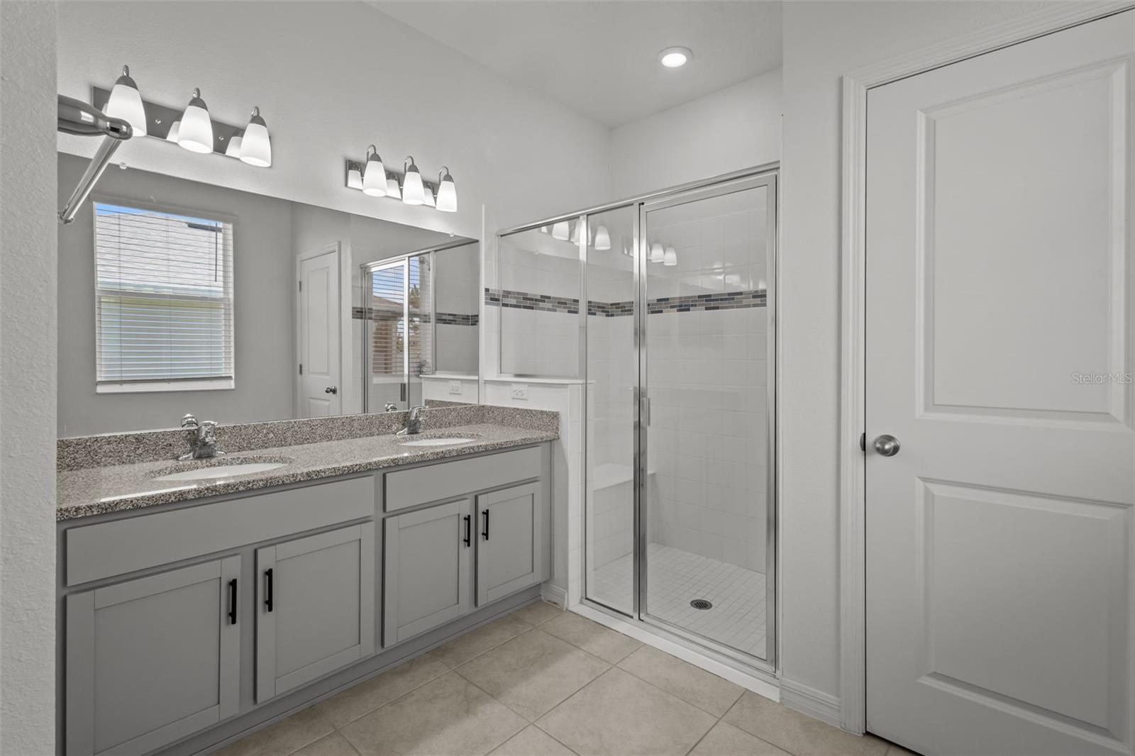 Image 20 of 42 For 12697 Achasta Boulevard