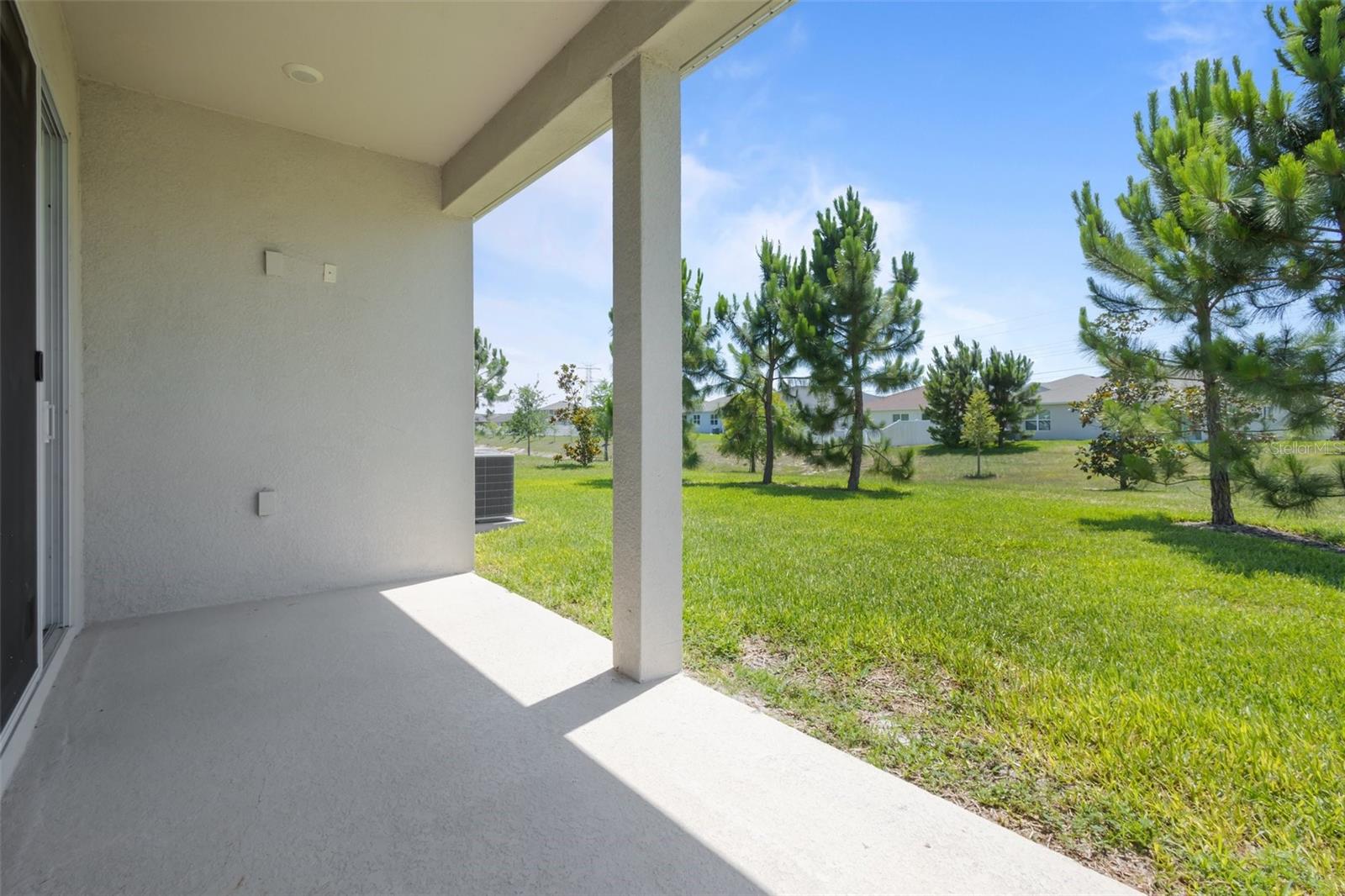 Image 34 of 42 For 12697 Achasta Boulevard
