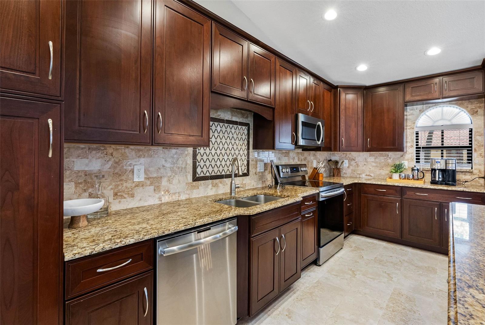 Image 16 of 76 For 12470 93rd Street