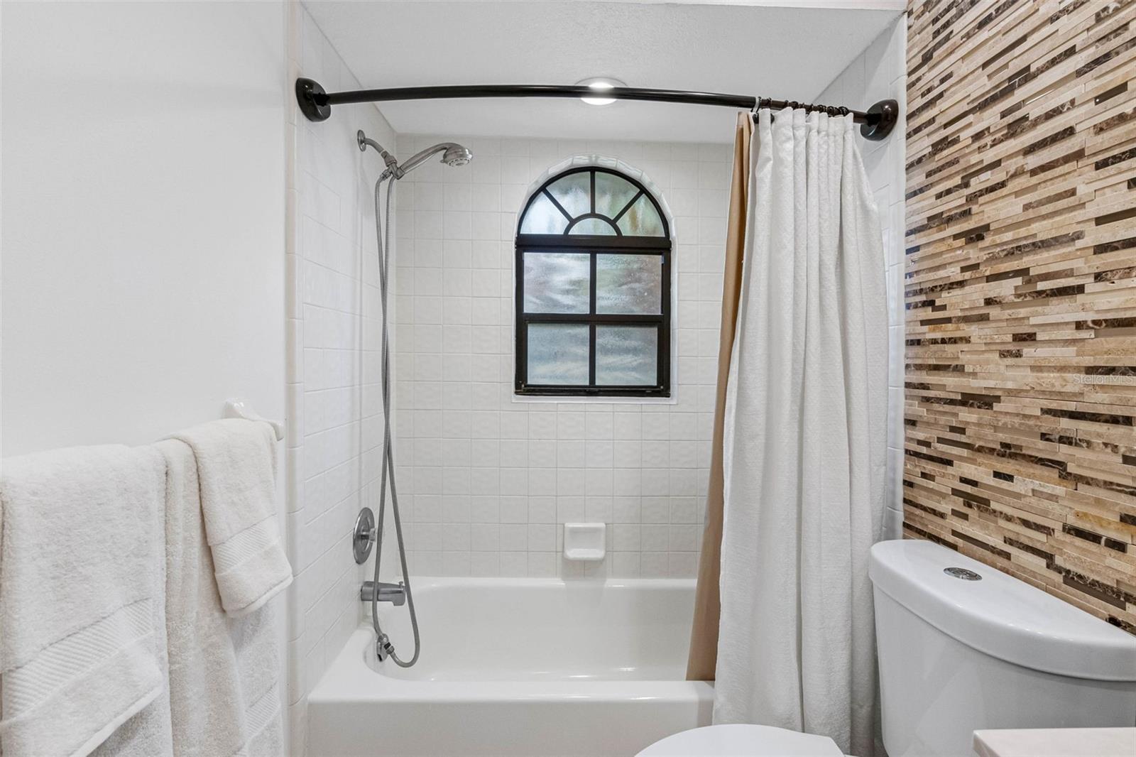 Image 43 of 76 For 12470 93rd Street