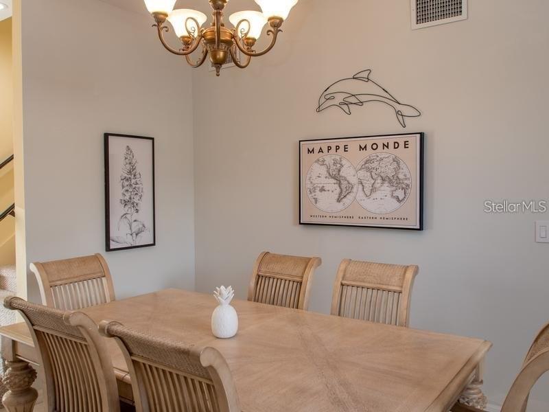 Listing photo id 10 for 101 8th Street