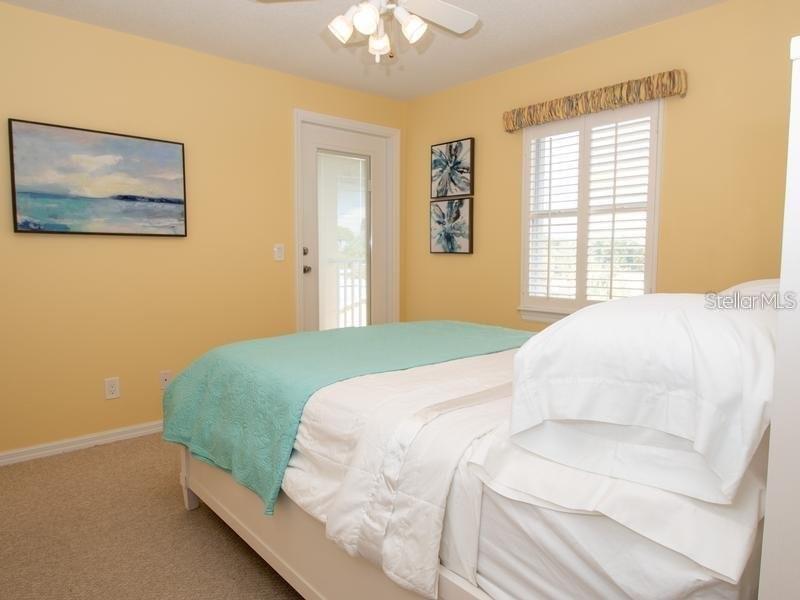 Listing photo id 22 for 101 8th Street
