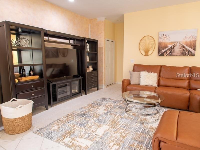 Listing photo id 6 for 101 8th Street
