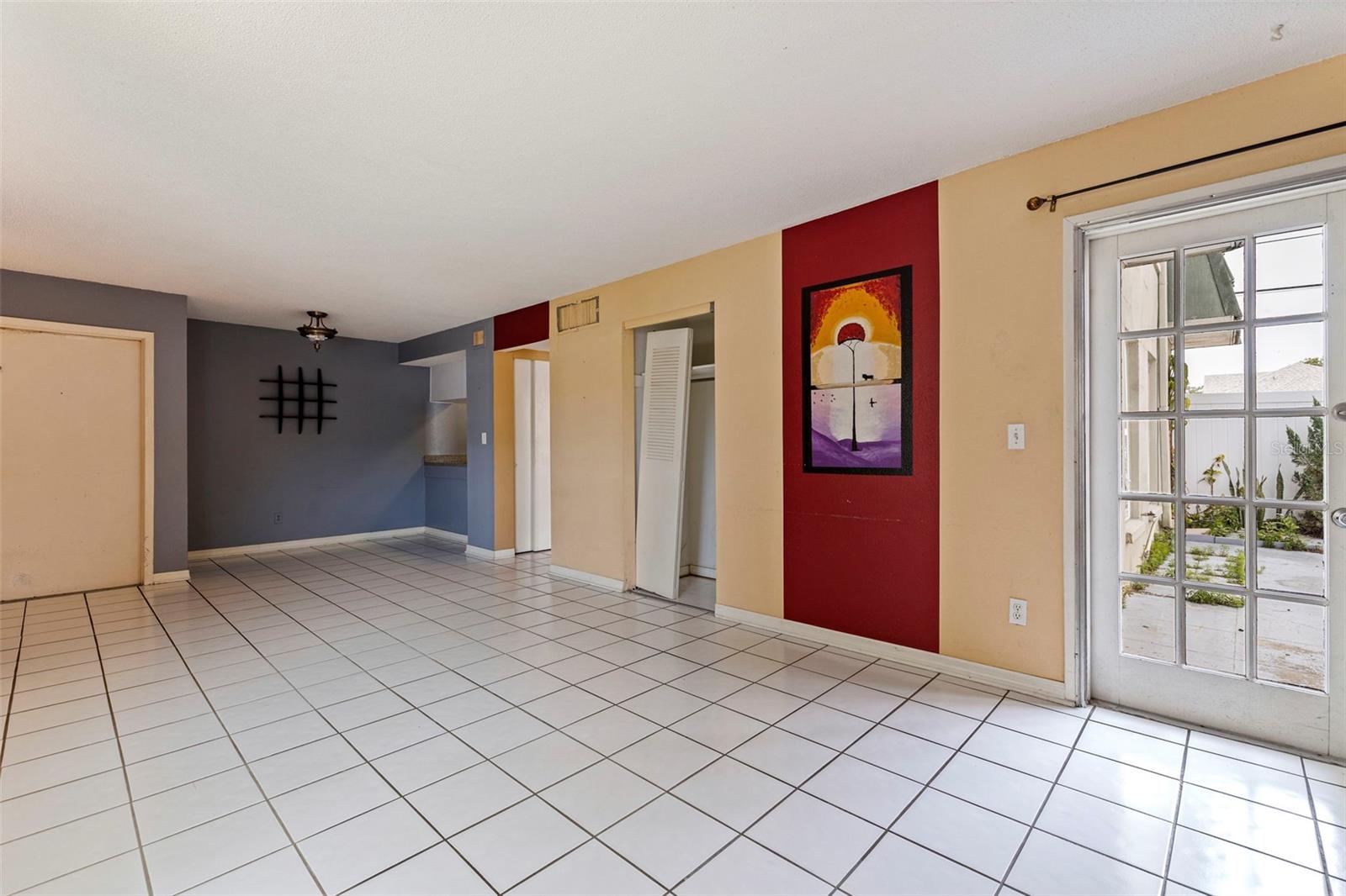 Image 4 of 20 For 1799 Highland Avenue 3