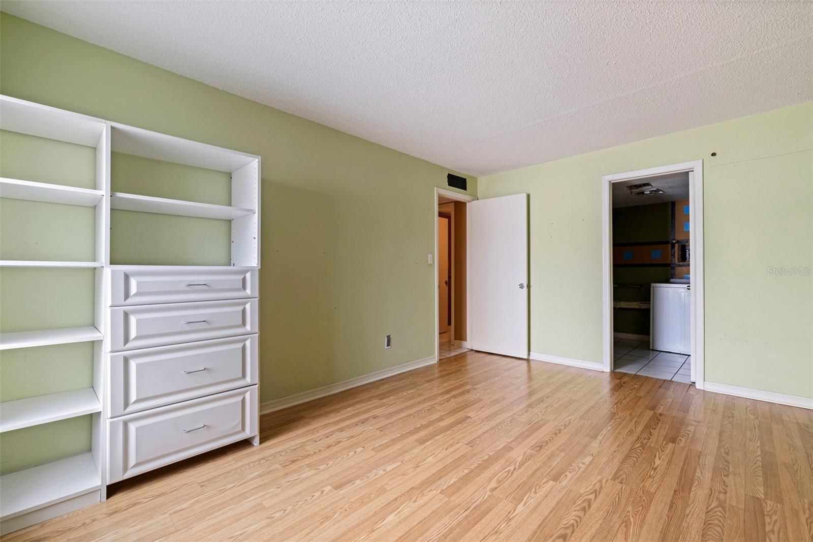 Image 8 of 20 For 1799 Highland Avenue 3