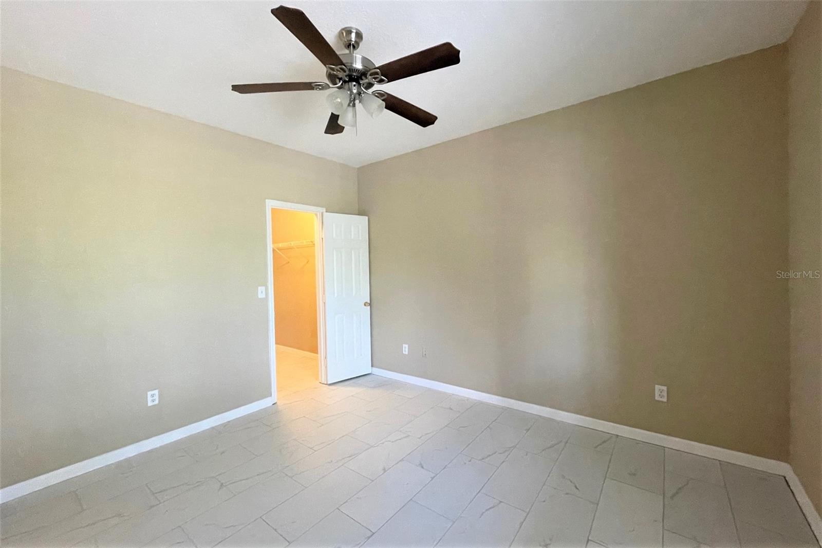 Image 18 of 26 For 13235 Sanctuary Cove Drive 201