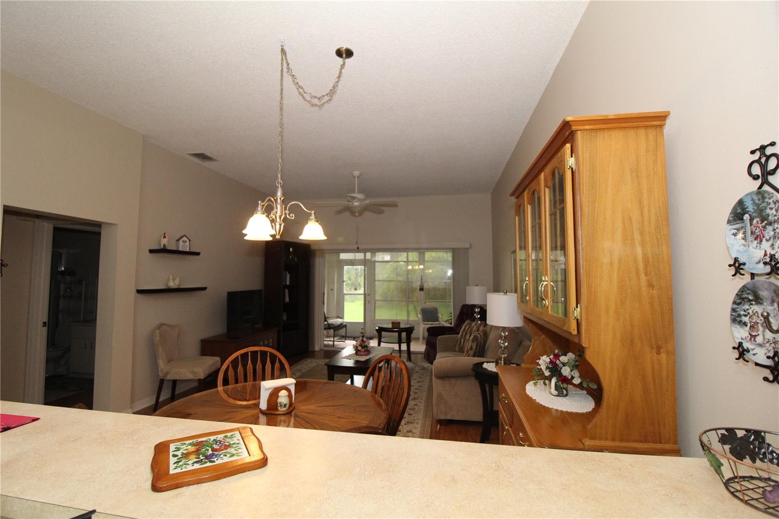 Image 10 of 31 For 2218 Nantucket Drive 44